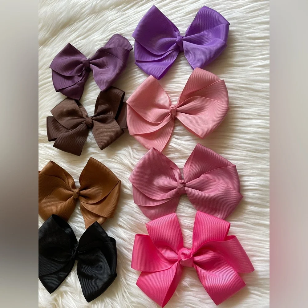 Large hair bow lot